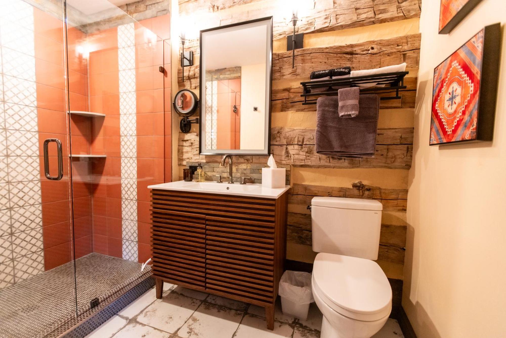 Barnwood Village ホワイト・サルファー・スプリングズ エクステリア 写真