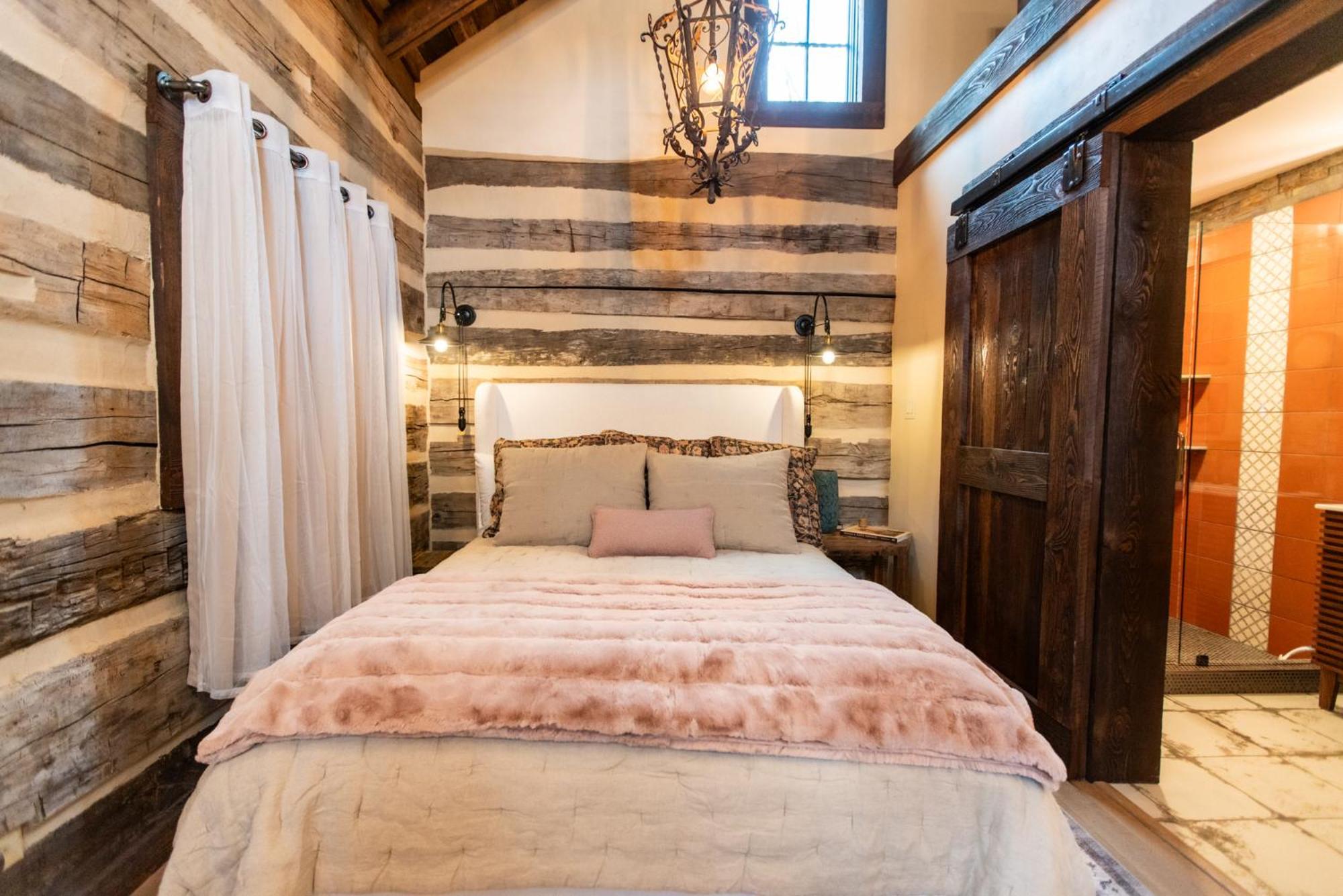 Barnwood Village ホワイト・サルファー・スプリングズ エクステリア 写真